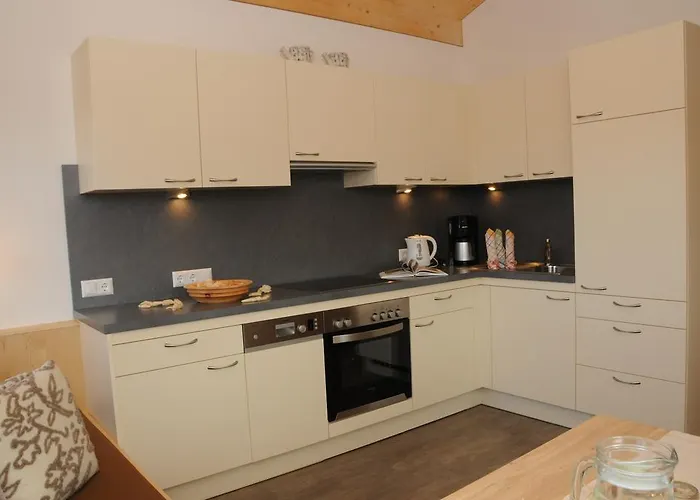 格尔霍夫酒店 *